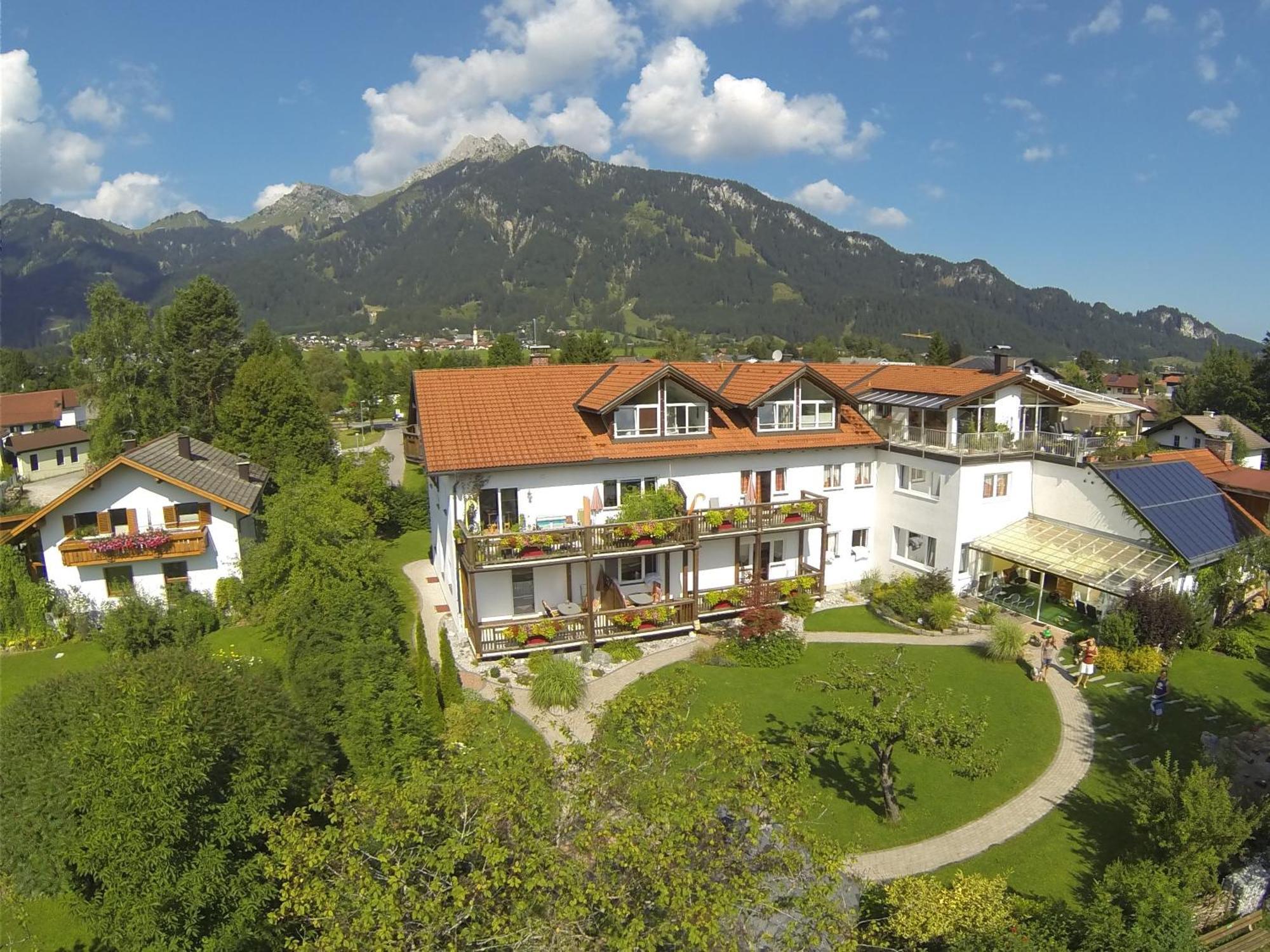 Pension Beim Kruemmling Reutte Dış mekan fotoğraf